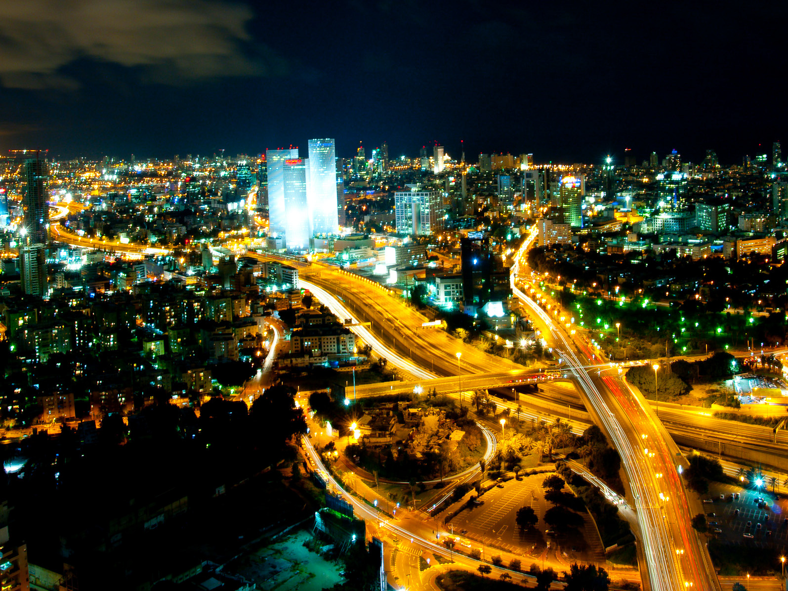 Tel Aviv, Israel © Wikipedia