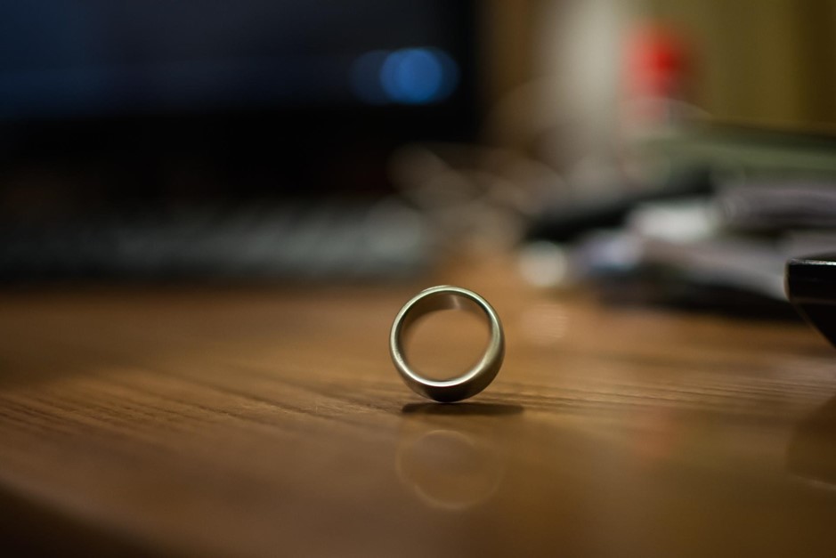 The Fin Is A Bluetooth Ring That Turns Your Hand Into An Interface |  TechCrunch