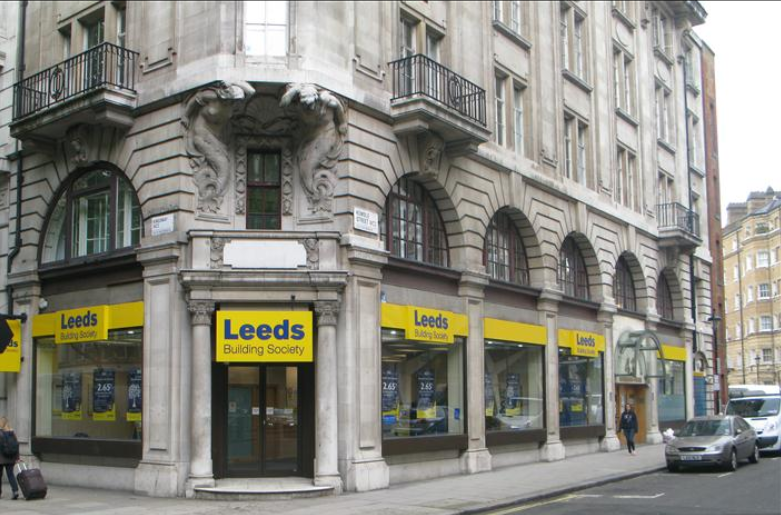 Leeds Building Society will shift its savings and lending business onto a hosted HP platform