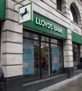 lloyds-bank-branch-2